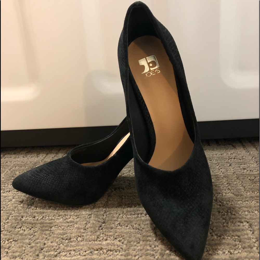 NWB Joe’s Jeans Suede Pumps